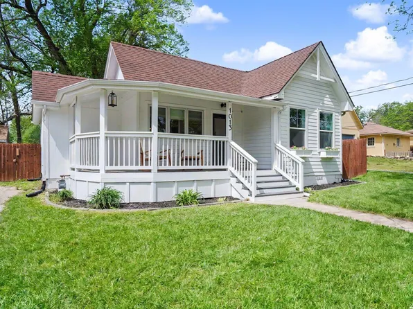 1013 7th St, Baldwin City, KS 66006