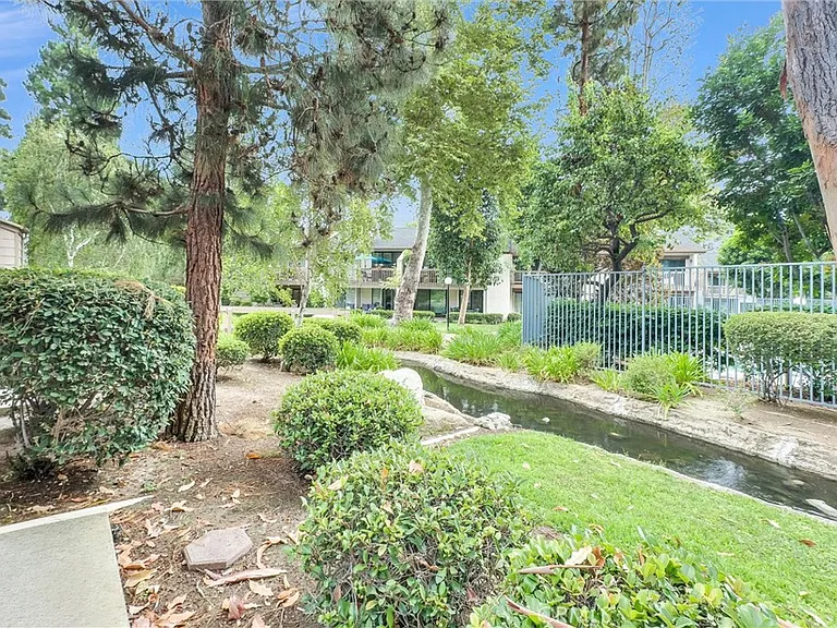 26701 Quail Crk #51 — Photo 29