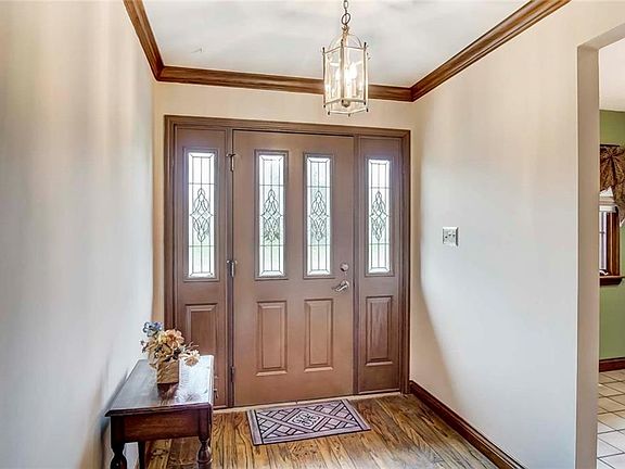 2nd image of 2157 Entrada Dr