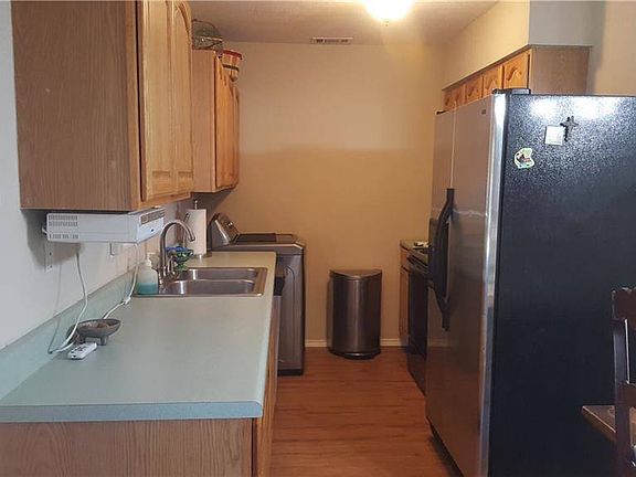 5th image of 1804 E Park Blvd