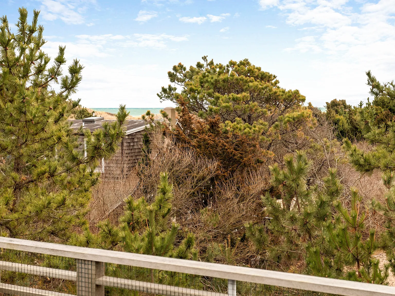 Oceanview Beach House Rental in Amagansett — Photo 4