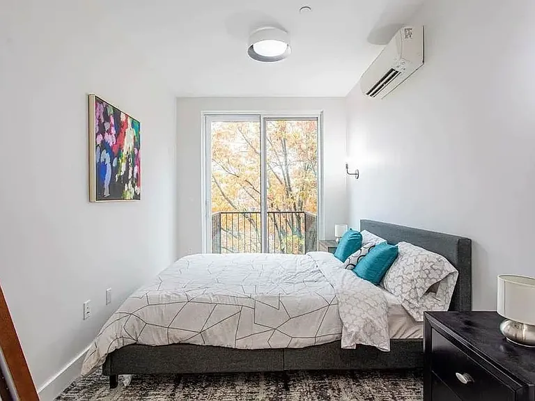 250 Lenox Rd #4D — Photo 7