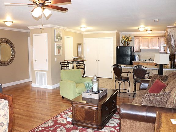 2nd image of 7802 SW Blue Jay Ln APT 21