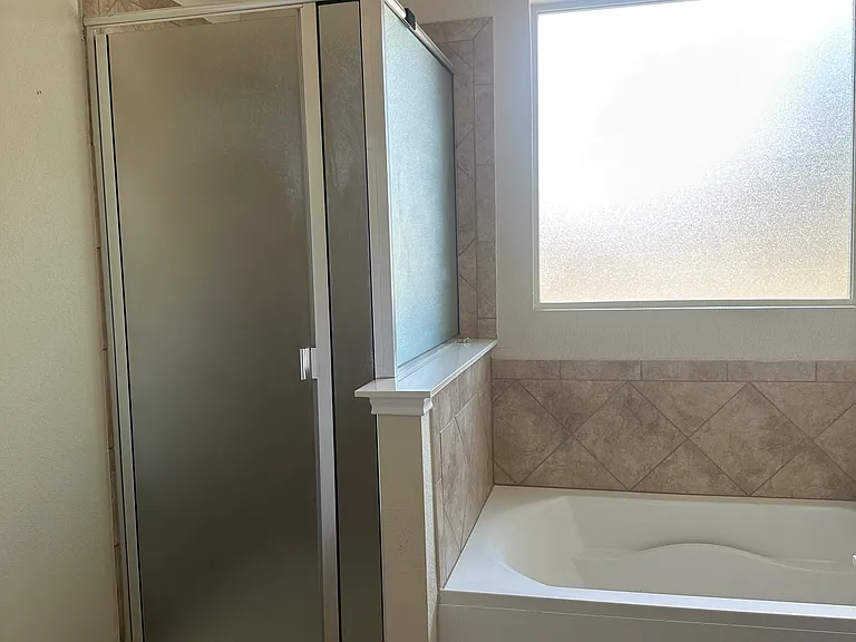 5301 Flatiron Dr — Photo 18