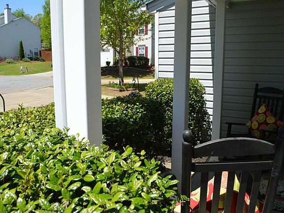 2nd image of 536 Kensington Park Dr