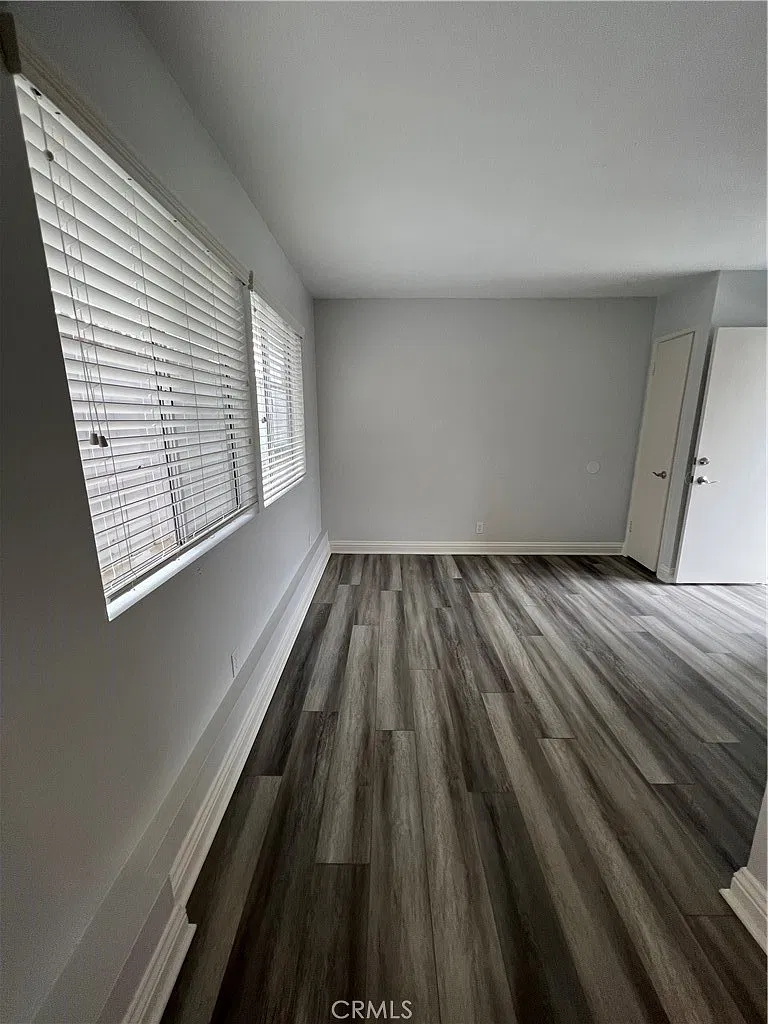 3 bed, 1200 sqft, $5,500 — Photo 4