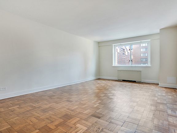 5th image of 200 E 71st St APT 2B