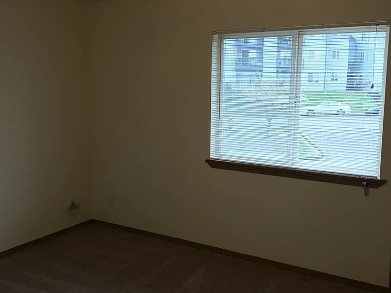 801 Hawthorne St #1-4 — Photo 8