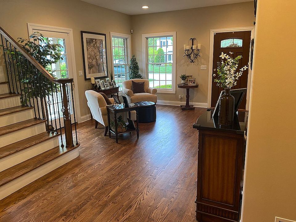 2nd image of 441 S Dryden Pl