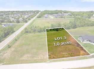 2924 Timber Creek Ct, Hiawatha, IA