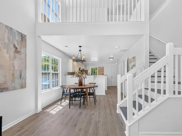 201 Darcy Ave, Goose Creek, SC 29445