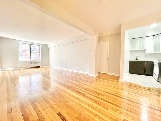 Rented by Keller Williams NYC | media 15