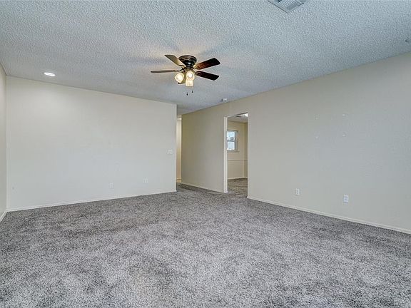 2nd image of 3404 Royalwood Cir