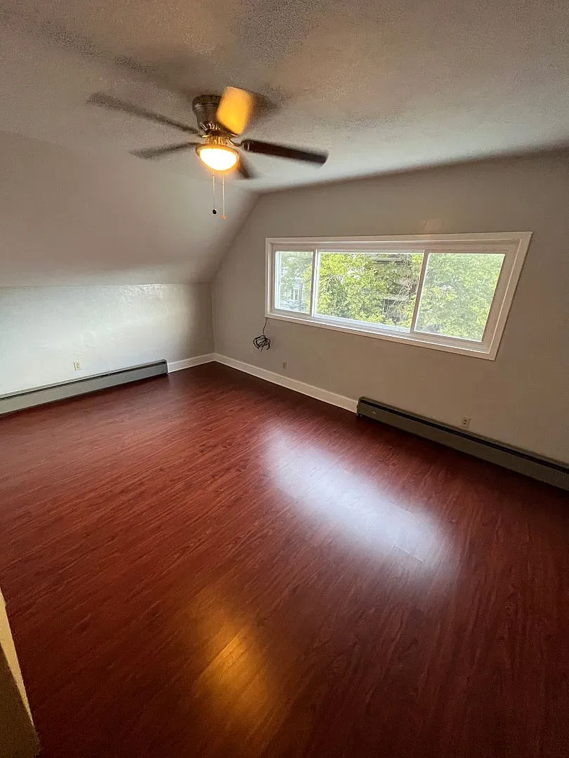 151 Kendall Ave - (04121) — Photo 3