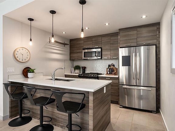 5th image of 1739 S 36th Ave SW #2