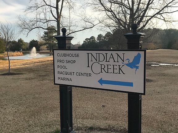 Walk to great amenities 