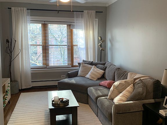 2nd image of 719 W Belden Ave APT 3N