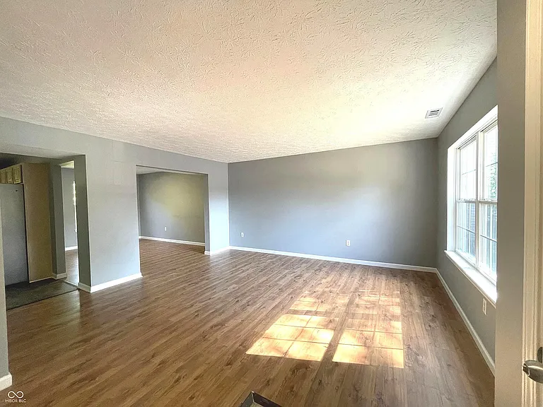 2636 Mae Cir — Photo 30
