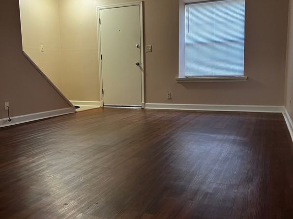 6561 Poplar Woods Cir S APT 2