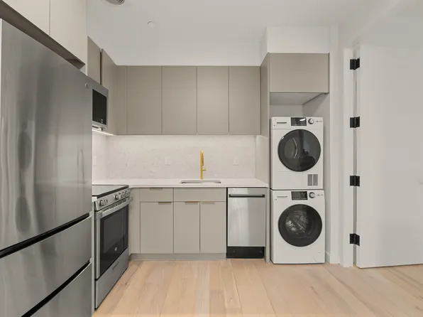 533 Grand Street image 1 of 10