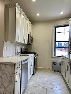 Rented by New York Squared Real Estate Group | media 5