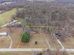 402 W Harmons Ferry Rd, Calhoun, KY 42327