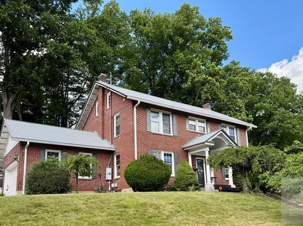 419 Oakhurst Ave, Bluefield, WV 24701