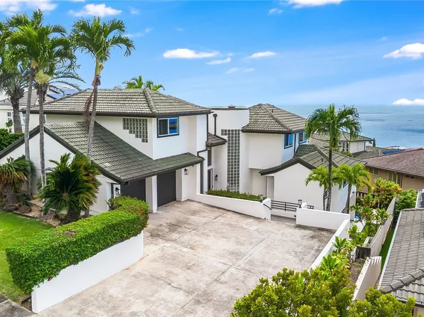 779 Moaniala St, Honolulu, HI 96821