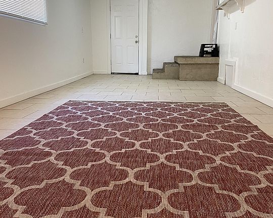 4th image of 335 W Archard Ave