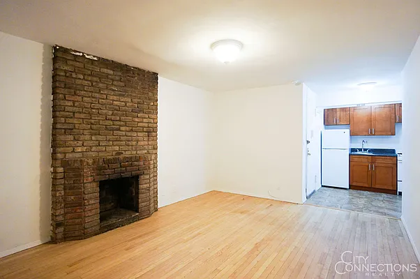 Rented by City Connections Realty | media 11