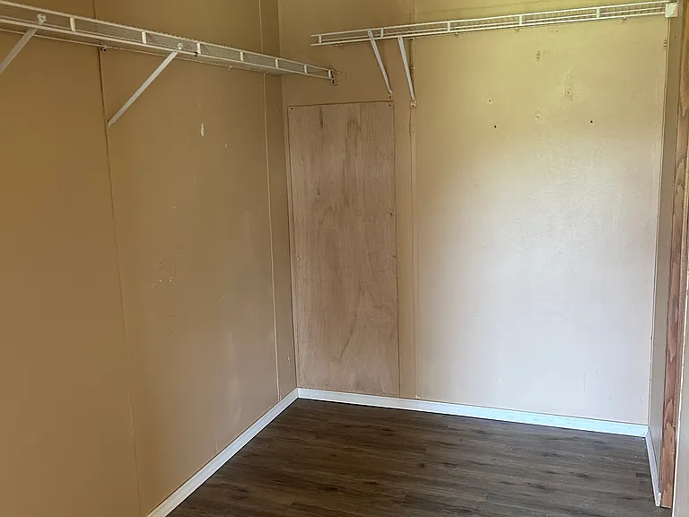 239 Cedar Dr — Photo 7