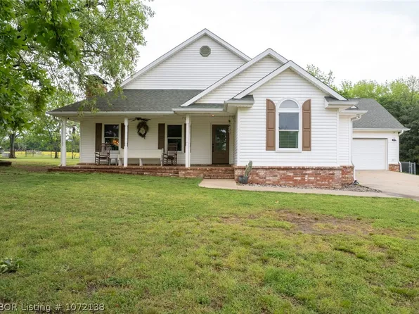 1000 New Town Rd, Alma, AR 72921