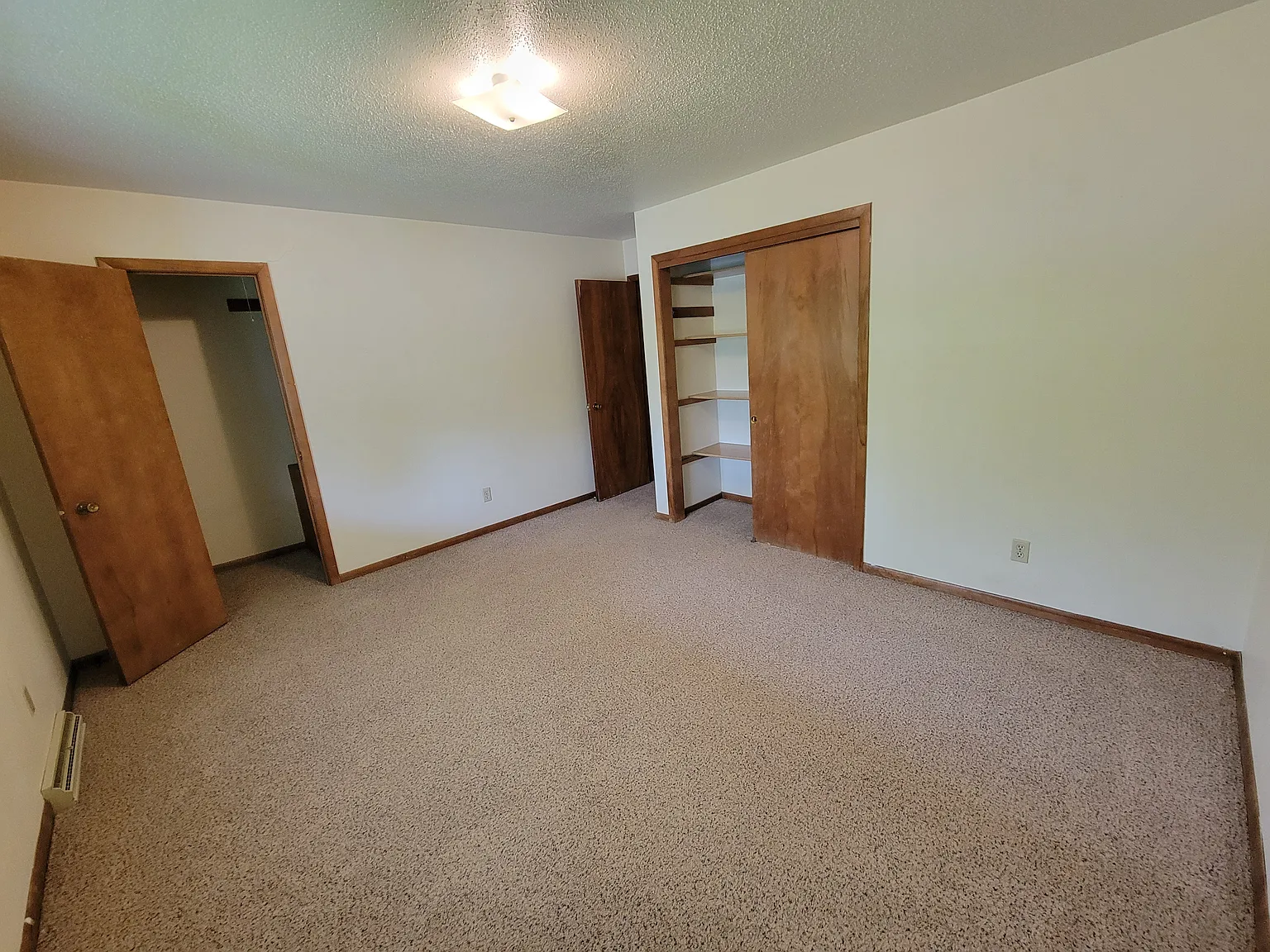 2 bed, $1,025 — Photo 4