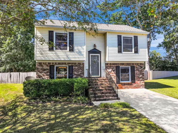 117 Totem Ct, Summerville, SC 29486