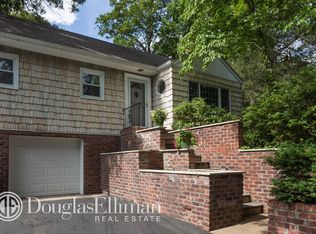 170 Mill Dam Rd, Centerport, NY 11721