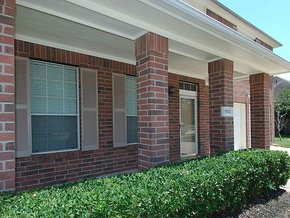 3rd image of 19010 Summer Anne Dr