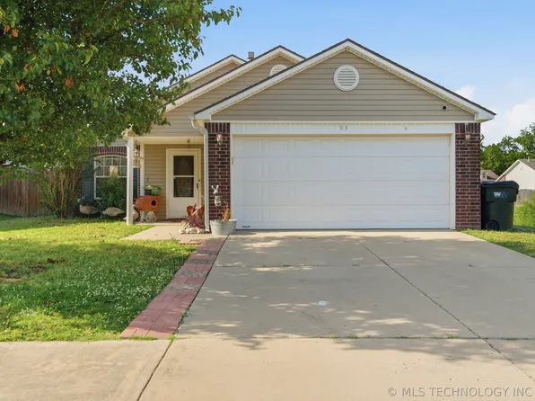 93 W Fairlane Pl, Sapulpa, OK 74066