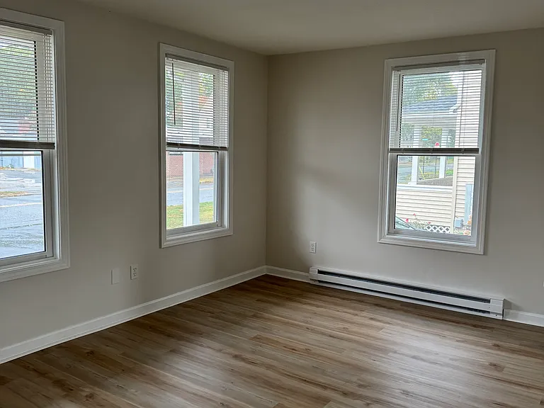 337 Montcalm St #1 — Photo 4