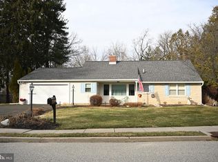 1009 Cromwell Rd, Wyndmoor, PA 19038