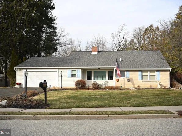 1009 Cromwell Rd, Wyndmoor, PA 19038