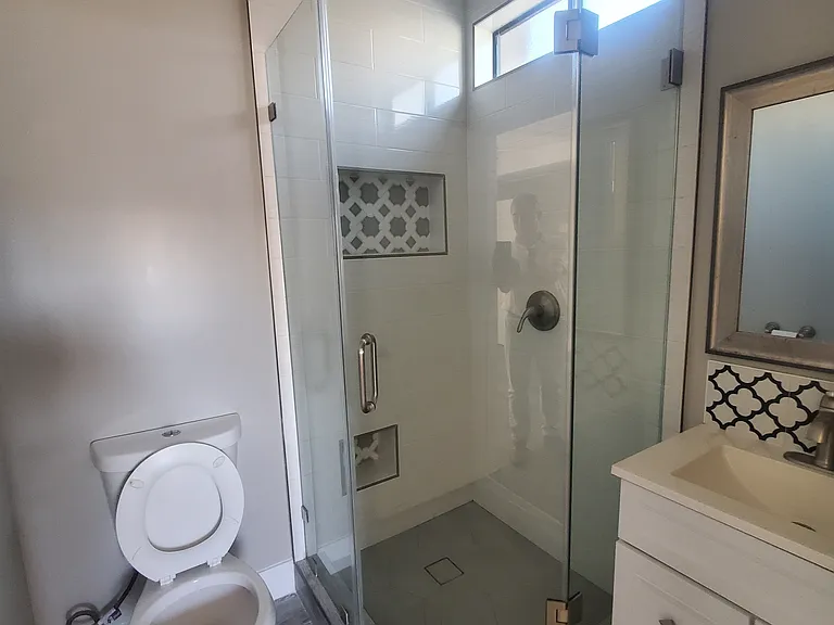 4569 Catalpa St — Photo 10