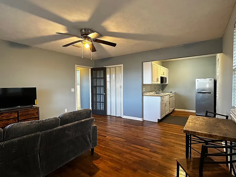 336 N Gray Ave #A — Photo 1