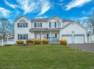 3 Liberty Place, Coram, NY 11727