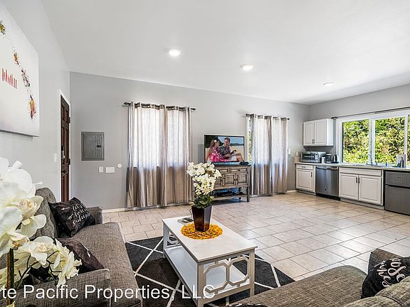 2nd image of 74-4904 Kiwi St