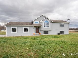 3685 Calkins Ct, Wayland, MI 49348