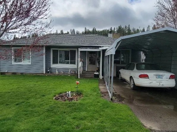 306 Donald St, Wallowa, OR 97885