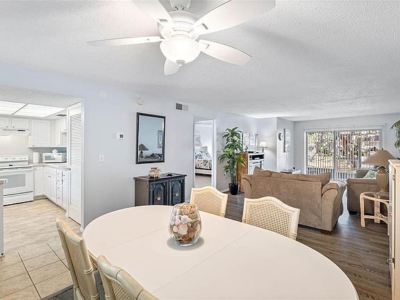 5th image of 870 VIRGINIA STREET #104