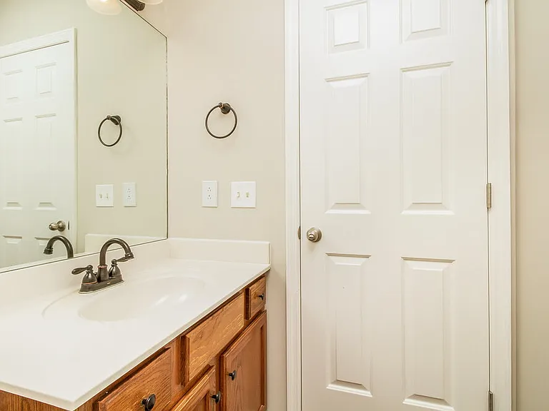 6381 Paddington Way — Photo 20