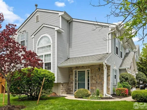 7 Rozalyn Ln #129, South Amboy, NJ 08879