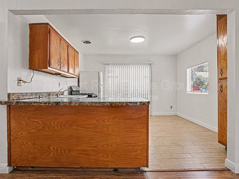 3043 Blossom St #1 — Photo 7